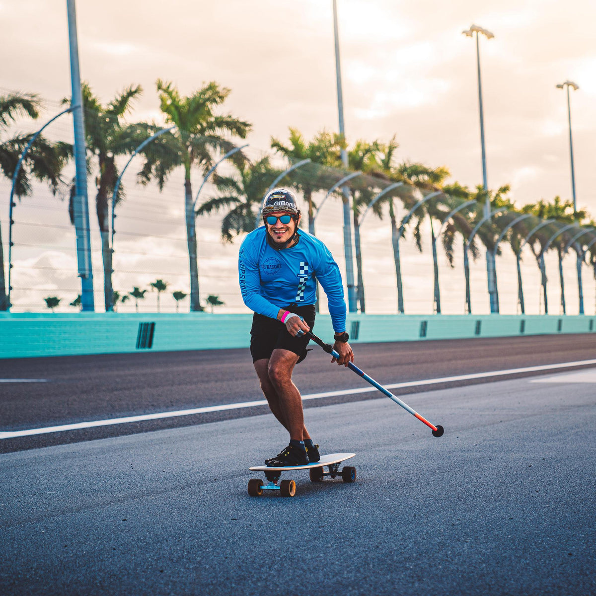 Hamboards SUPSKATE Race Skate Paddle - in use