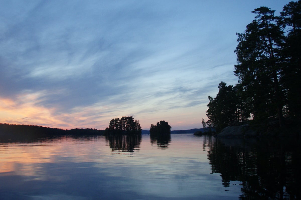 Dalslands Kanal i kvällsljus
