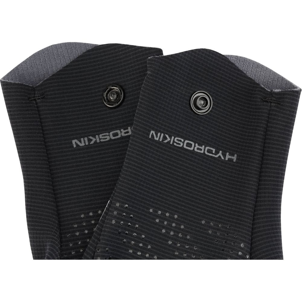 NRS Mens HydroSkin 0.5 mm neopren gloves - snap button detail