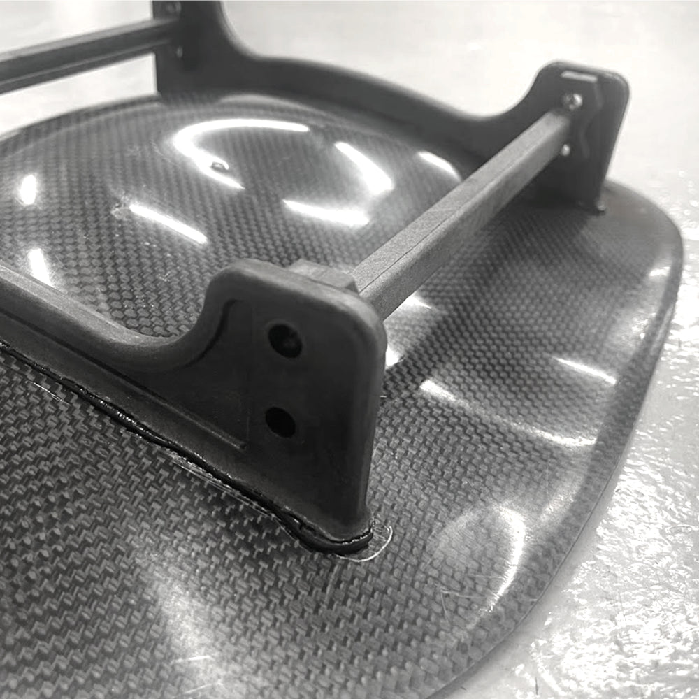 Nelo Standard seat in carbon for racing kayaks, bottom detail