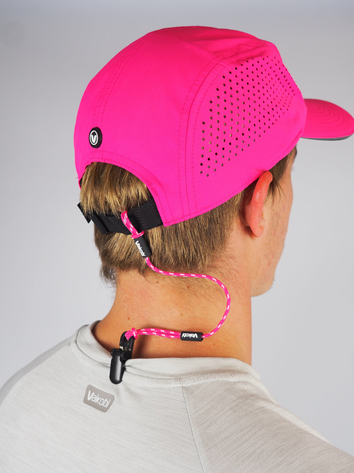 Vaikobi Cap Keeper Pink - attached to cap