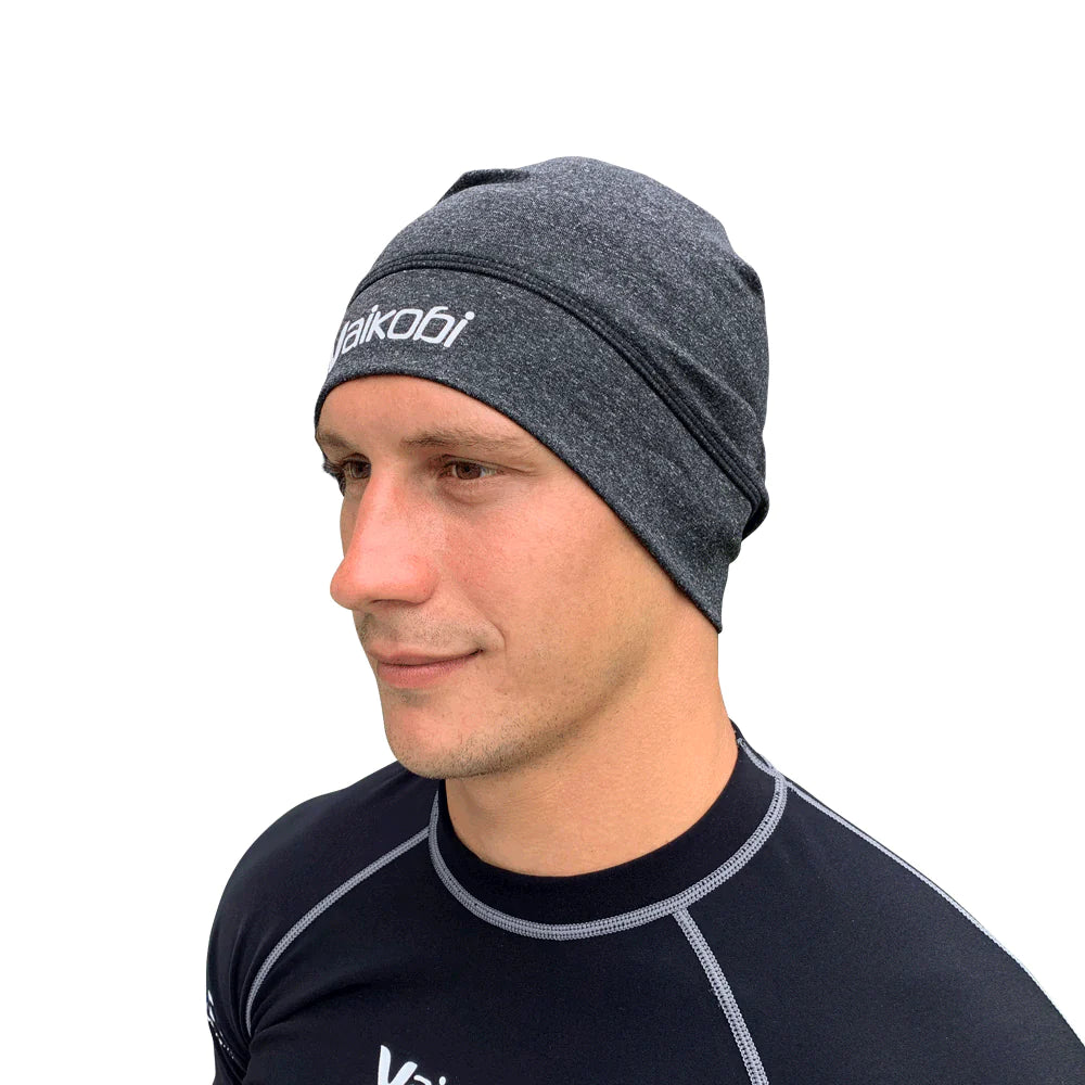 Vaikobi Fleece Beanie - with male model