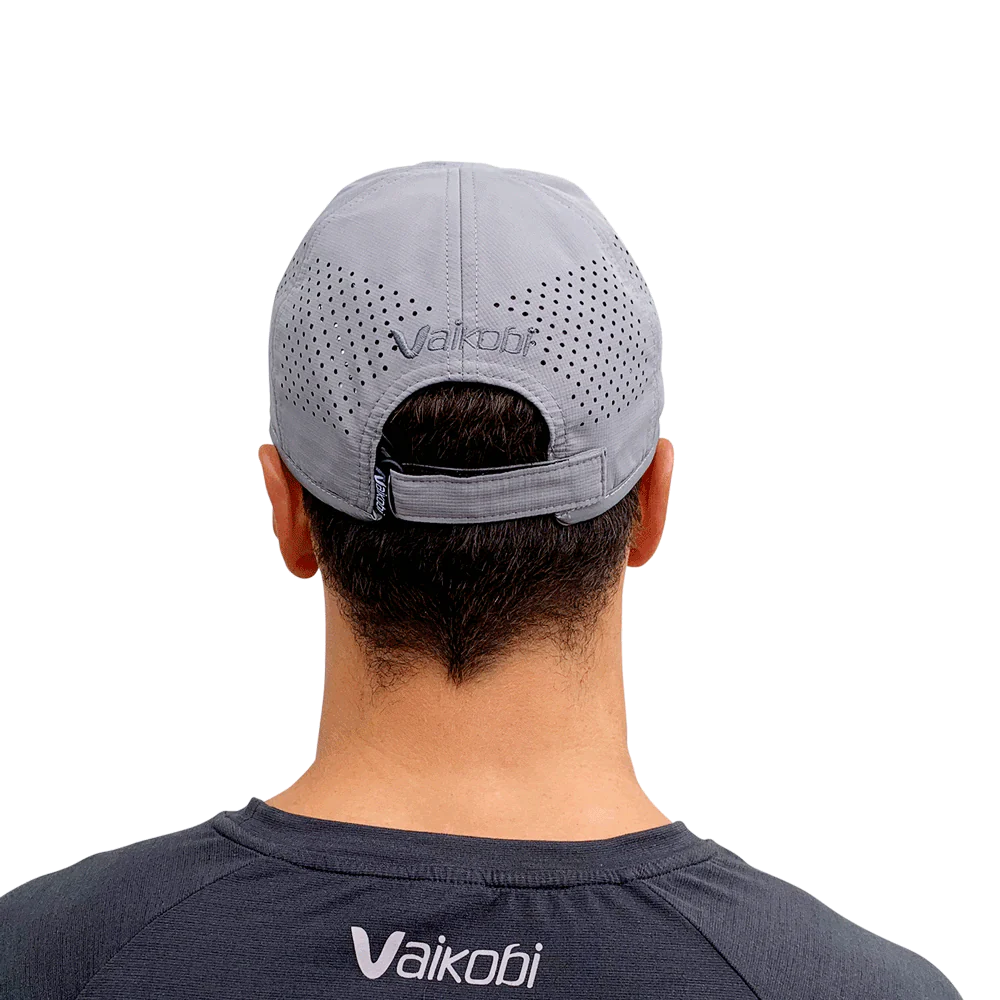 Vaikobi Ocean Active Cap - grey, from behind with male model