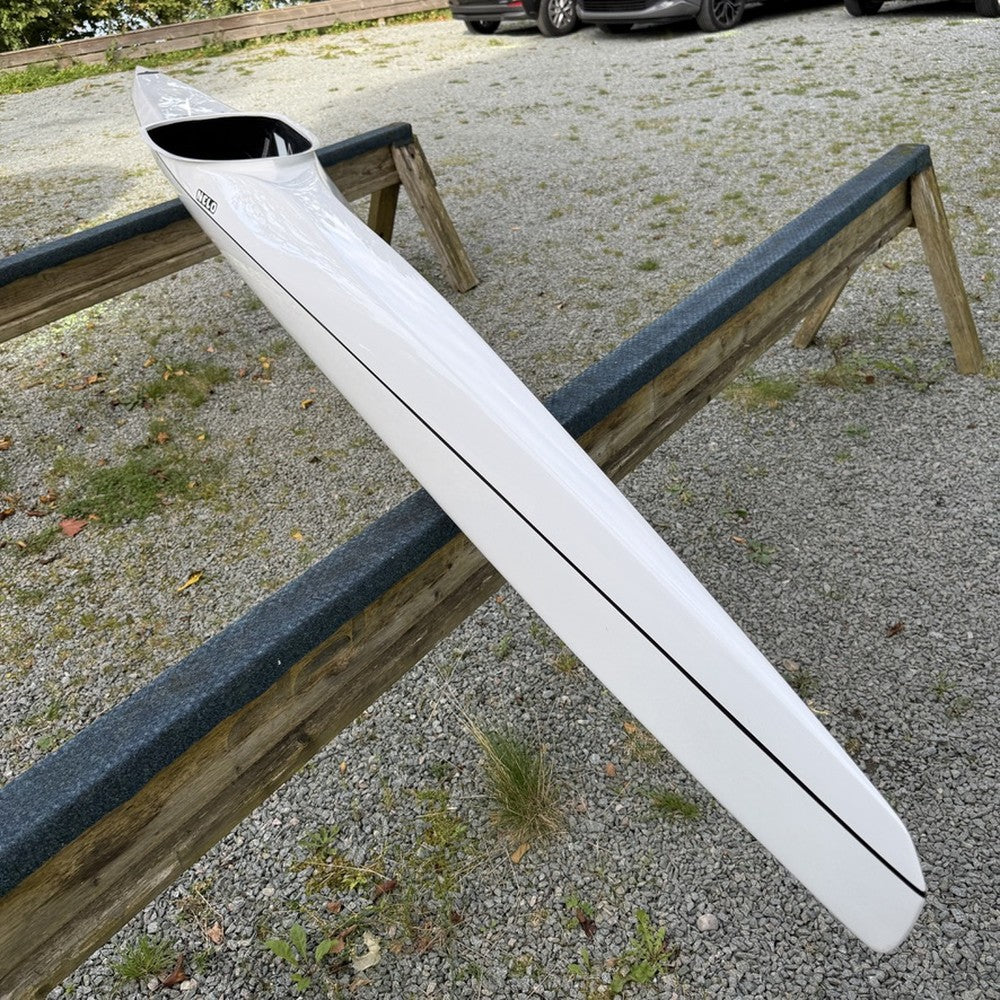 Nelo K1 Viper 40 A1 L demo - white with black line, side view