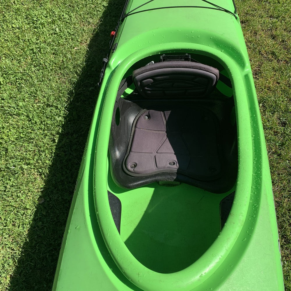 Current Designs Storm green - cockpit