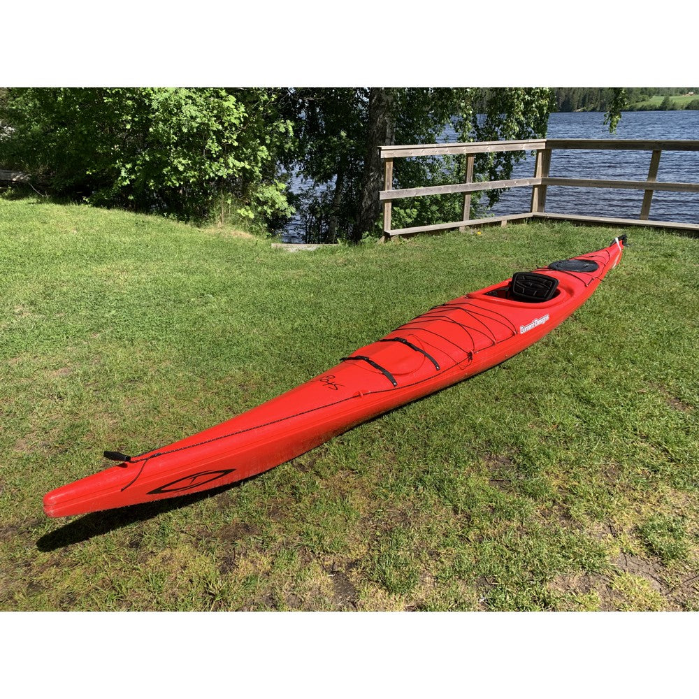 Current Designs Storm red (kayak 2) - side view