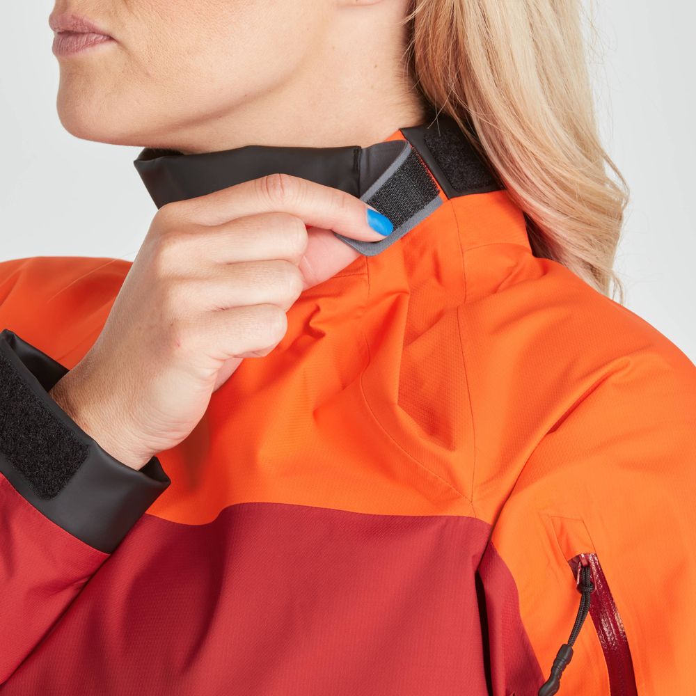 NRS Womens Echo Paddle Jacket red - neck opening