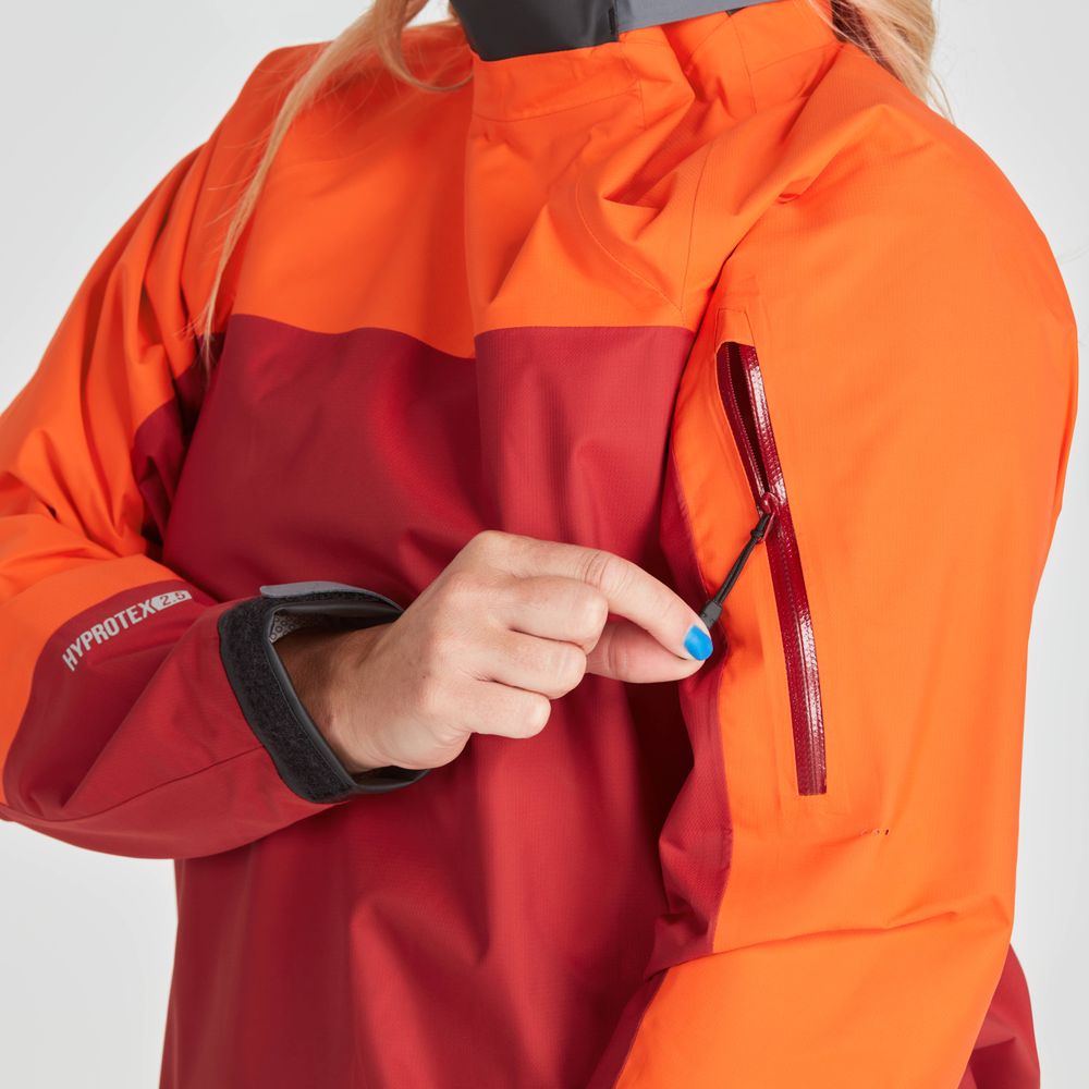 NRS Womens Echo Paddle Jacket red - arm pocket